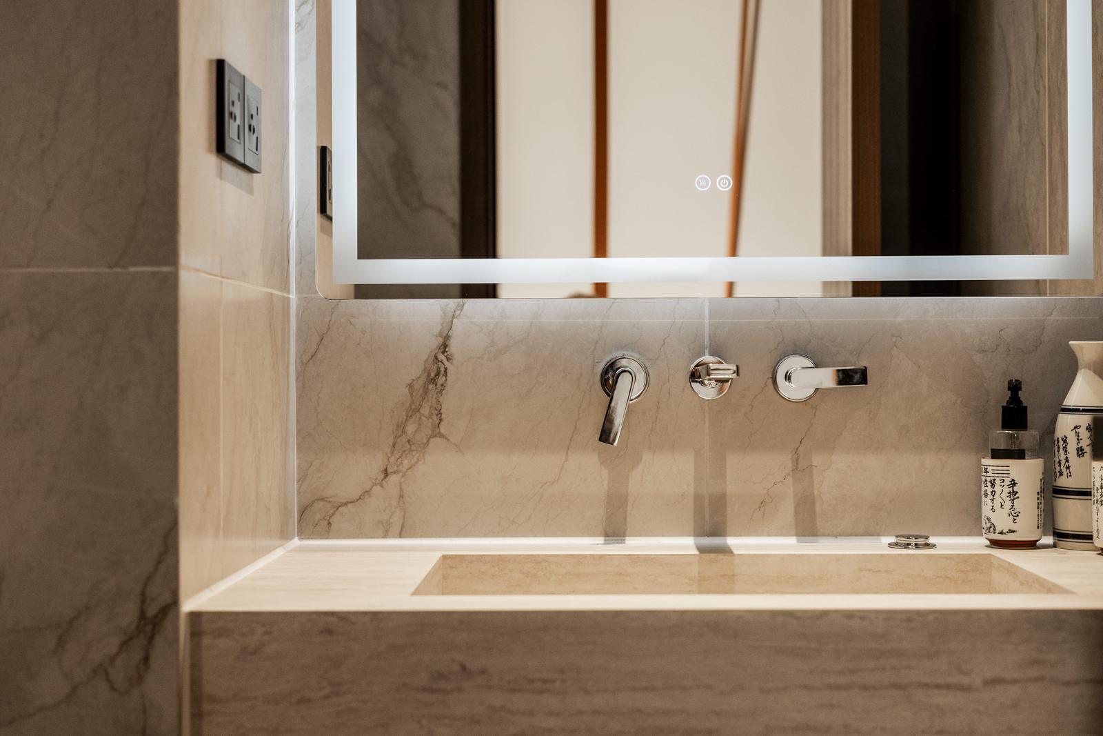 Bathroom with stone finish